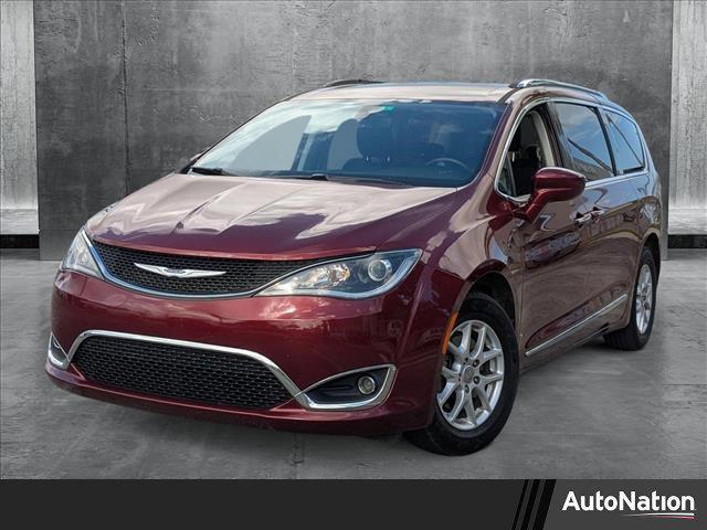used 2020 Chrysler Pacifica car, priced at $18,492