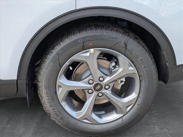 new 2025 Ford Escape car, priced at $30,407