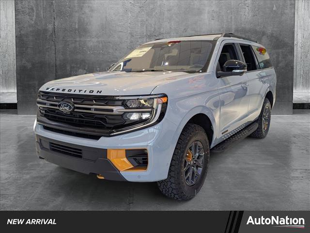 new 2025 Ford Expedition car, priced at $85,245