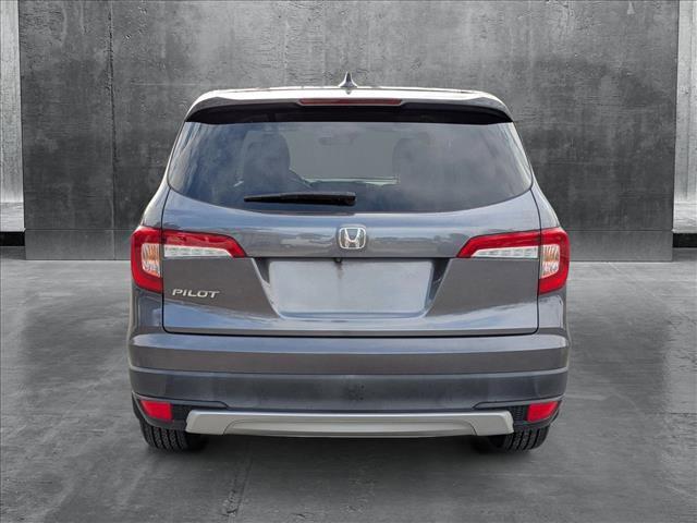 used 2022 Honda Pilot car, priced at $25,991