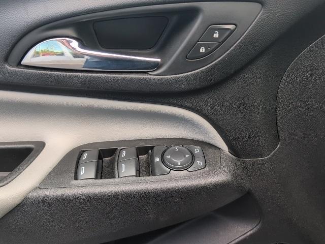 used 2020 Chevrolet Equinox car, priced at $18,523