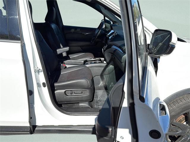 used 2022 Honda Pilot car, priced at $26,333