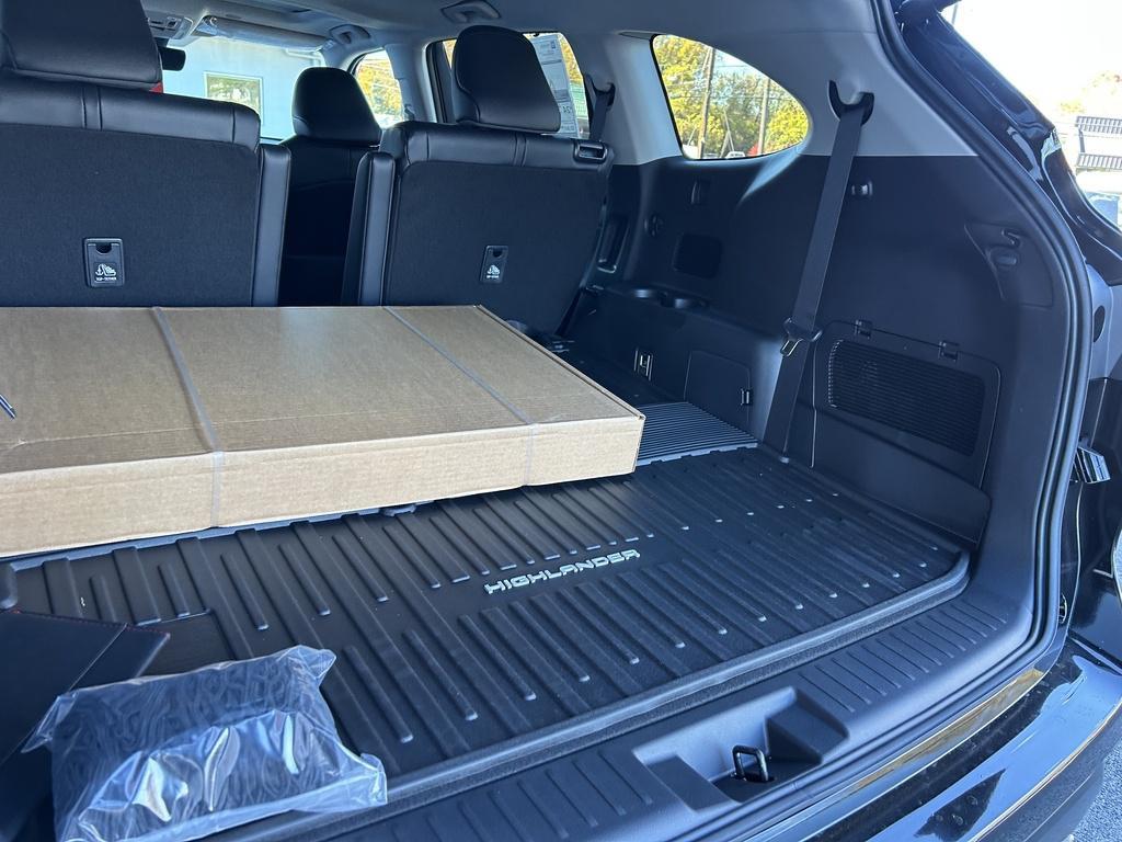 new 2026 Toyota Highlander car, priced at $47,962