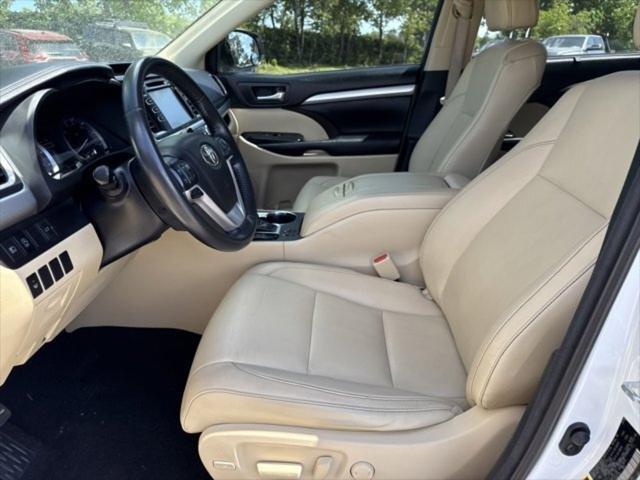 used 2018 Toyota Highlander car, priced at $19,711