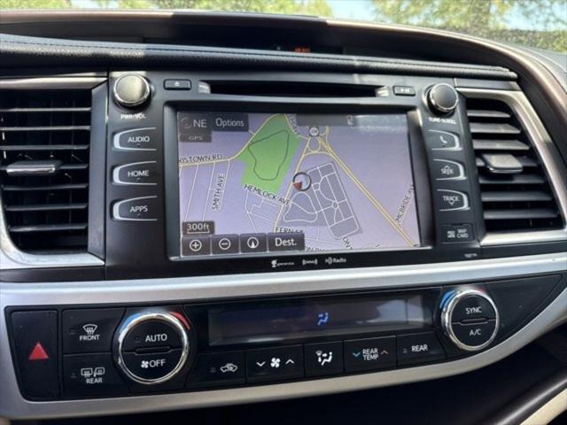 used 2018 Toyota Highlander car, priced at $19,711