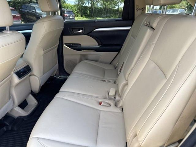 used 2018 Toyota Highlander car, priced at $19,711
