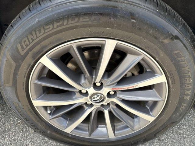 used 2018 Toyota Highlander car, priced at $19,711