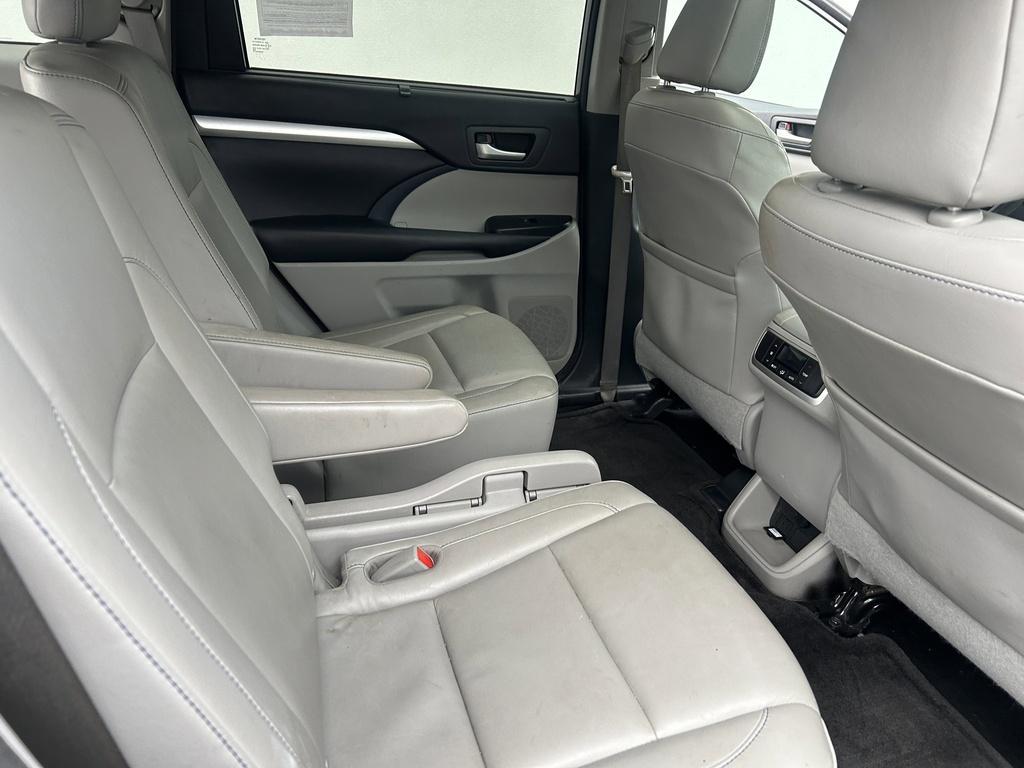 used 2016 Toyota Highlander car, priced at $16,500