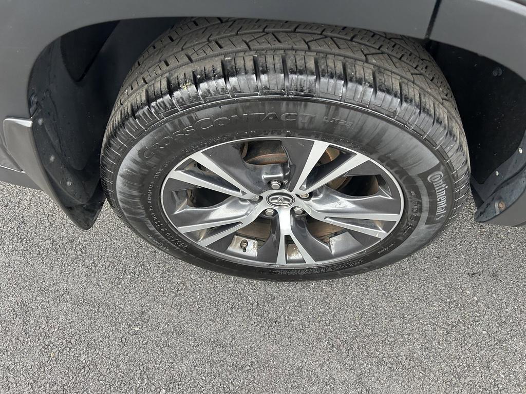 used 2016 Toyota Highlander car, priced at $16,500