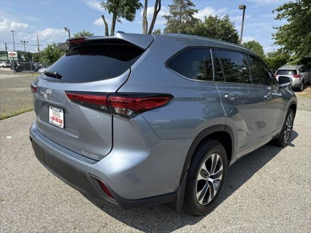 used 2021 Toyota Highlander car, priced at $37,527