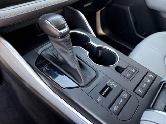used 2021 Toyota Highlander car, priced at $37,527