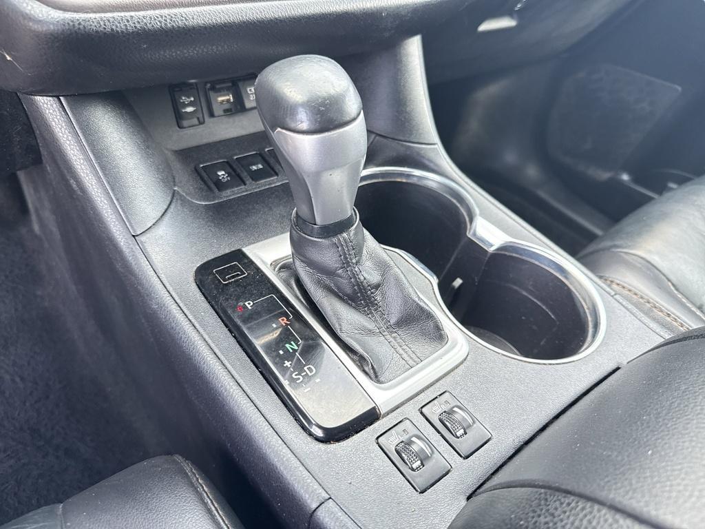 used 2019 Toyota Highlander car, priced at $20,800