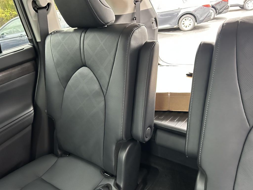 new 2026 Toyota Highlander car, priced at $57,561