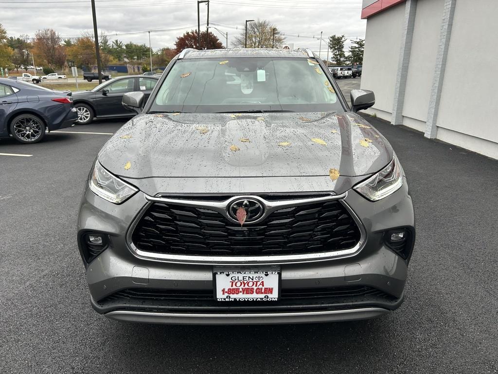 new 2026 Toyota Highlander car, priced at $57,561