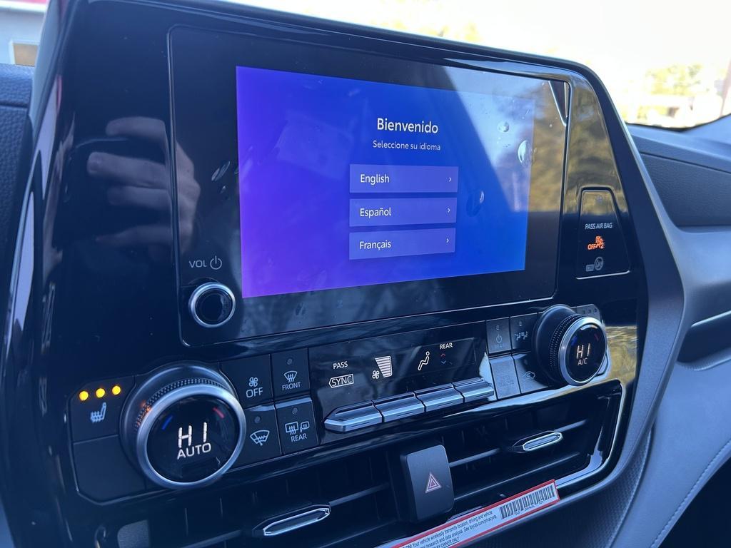 new 2025 Toyota Highlander car, priced at $46,853