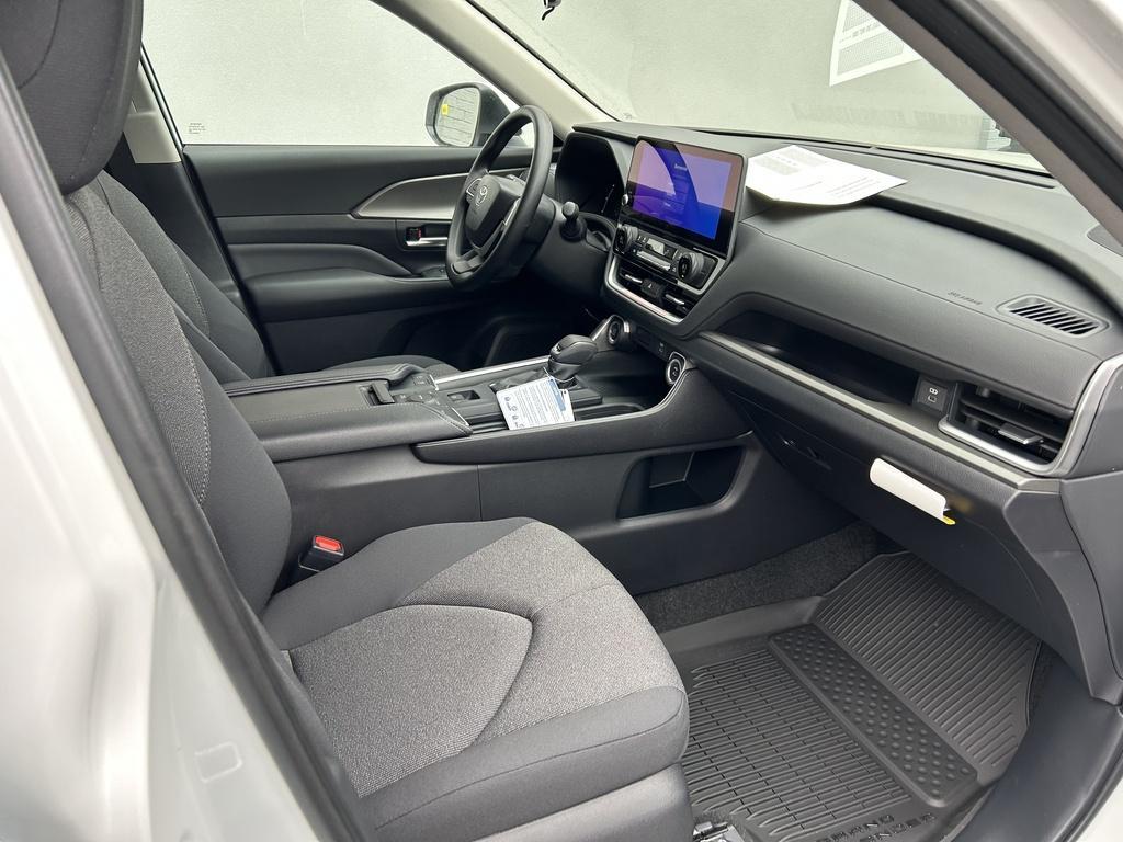 new 2026 Toyota Highlander car, priced at $45,693