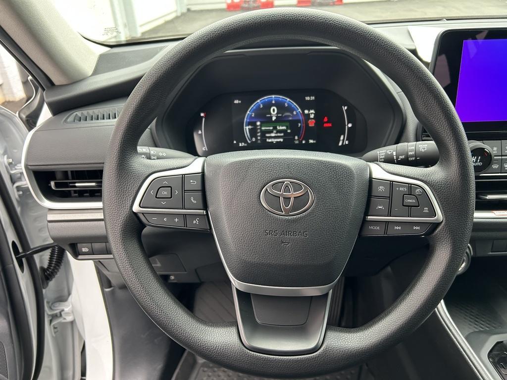 new 2026 Toyota Highlander car, priced at $45,693