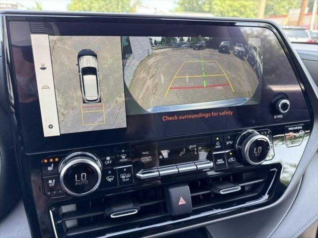 used 2023 Toyota Highlander car, priced at $42,951