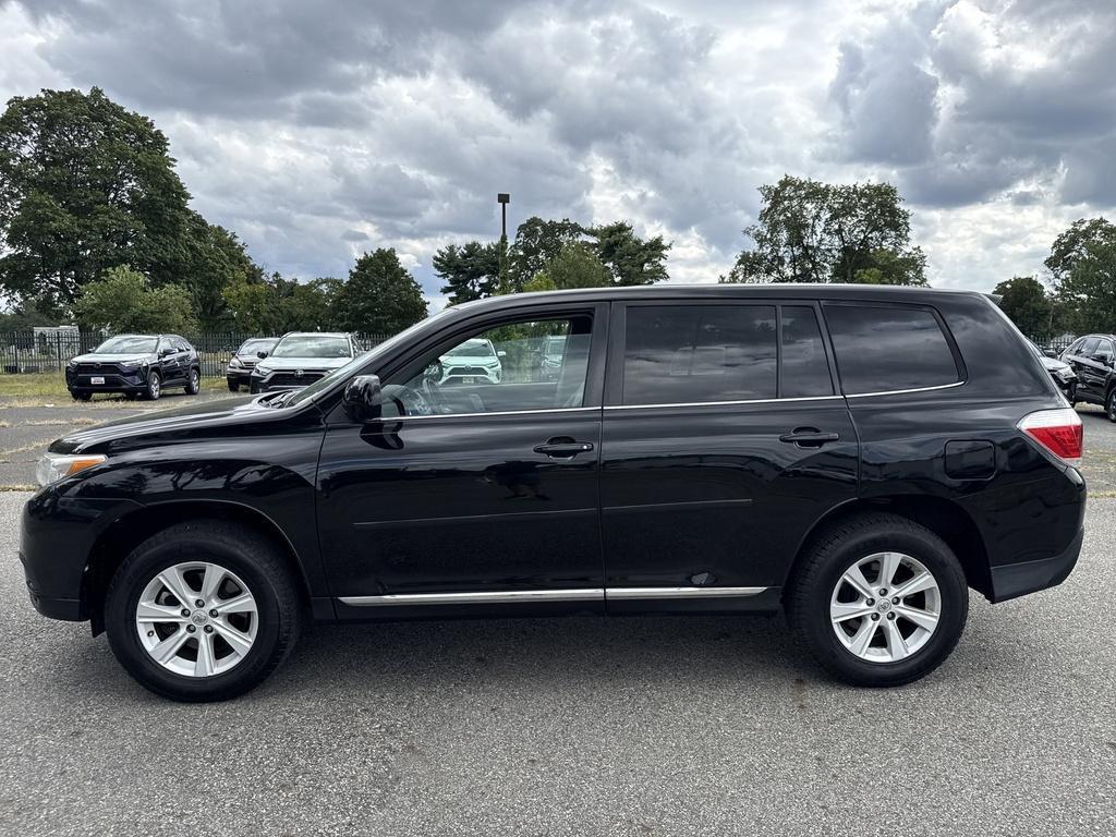 used 2013 Toyota Highlander car, priced at $14,500