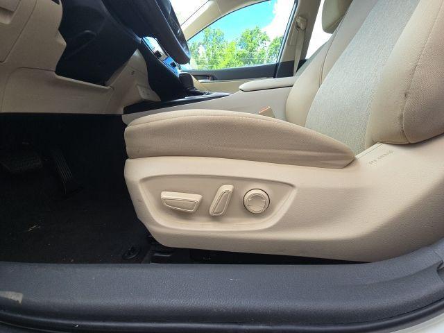 used 2019 Toyota Camry Hybrid car, priced at $22,853