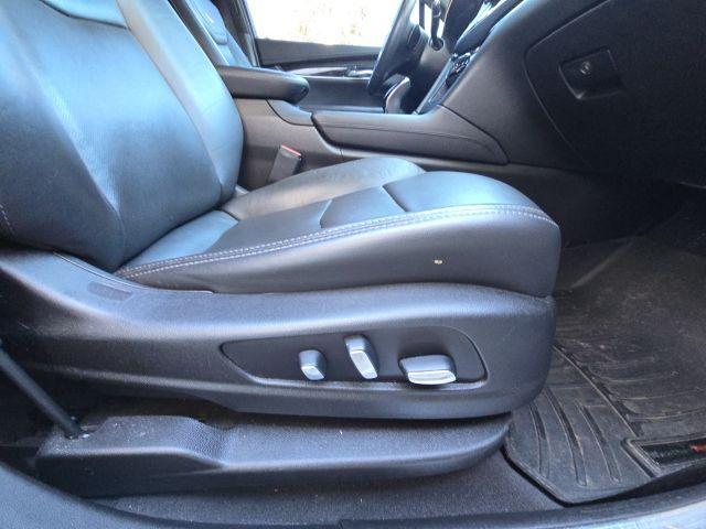 used 2021 Cadillac XT5 car, priced at $26,853