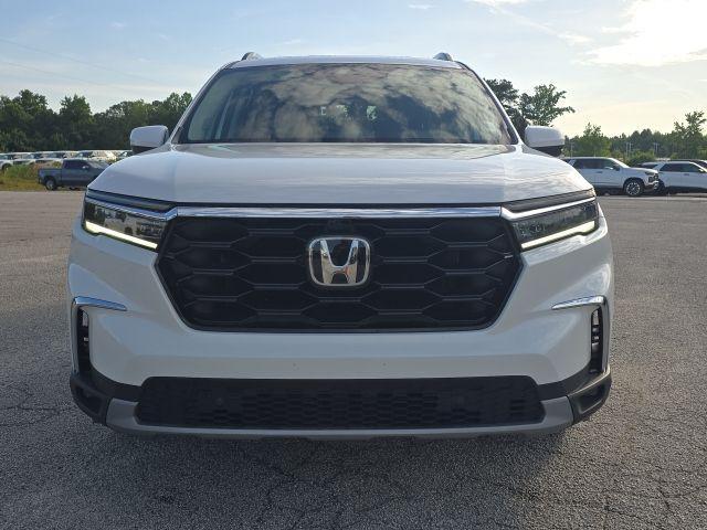 used 2023 Honda Pilot car, priced at $46,850