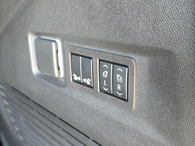 used 2023 GMC Yukon car, priced at $62,850