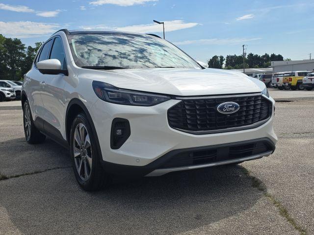 used 2025 Ford Escape car, priced at $35,800