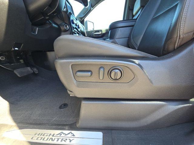 used 2022 Chevrolet Silverado 2500 car, priced at $59,995