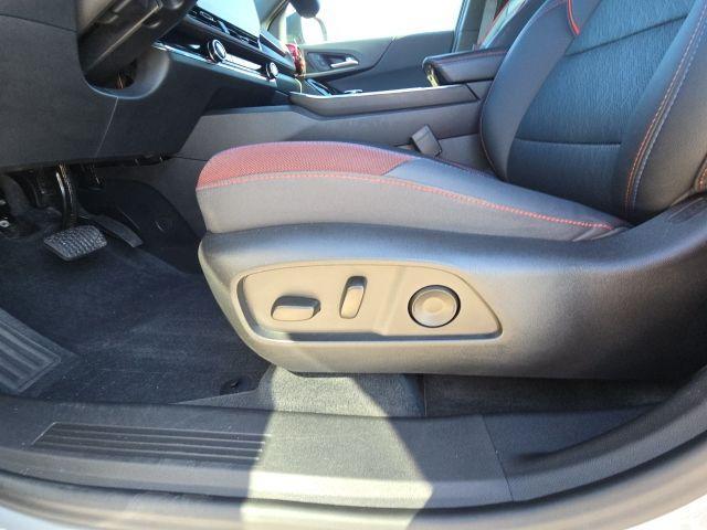 used 2025 Chevrolet Equinox car, priced at $35,995