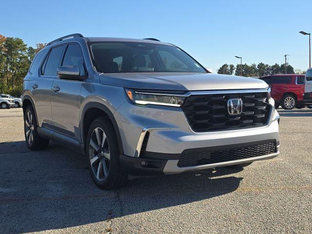 used 2024 Honda Pilot car, priced at $41,250