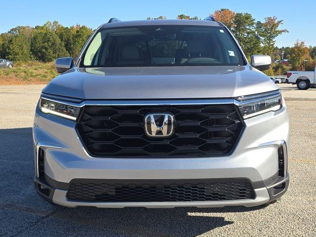 used 2024 Honda Pilot car, priced at $41,250
