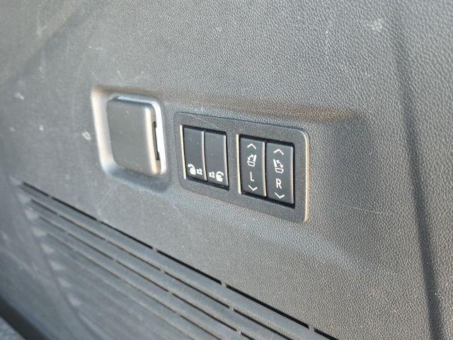 used 2021 GMC Yukon XL car, priced at $56,311