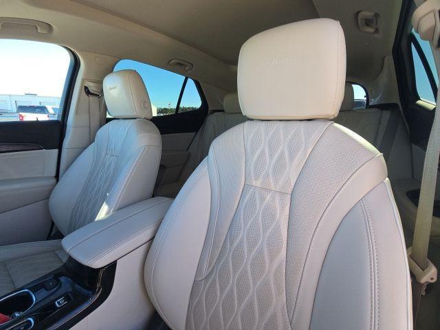 used 2022 Buick Envision car, priced at $31,000