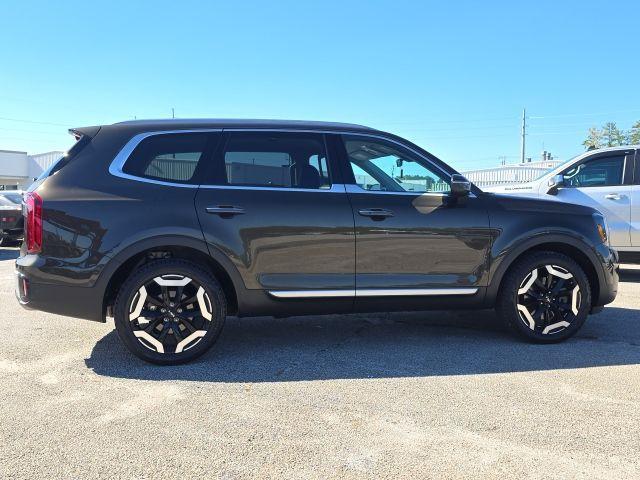 used 2023 Kia Telluride car, priced at $36,750