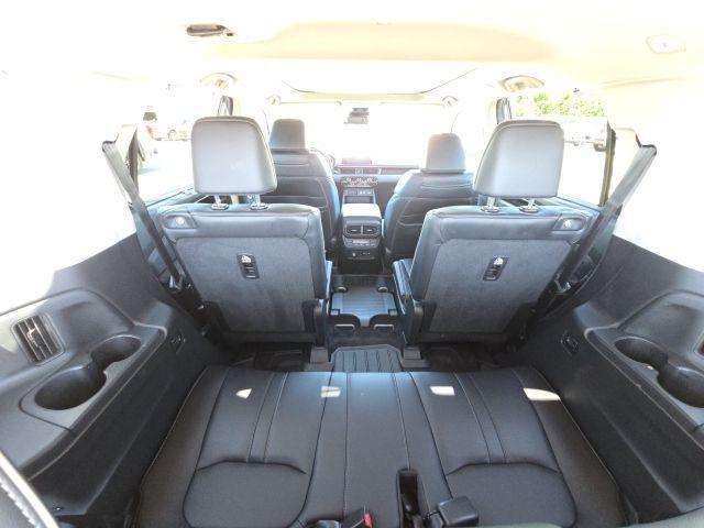 used 2025 Honda Pilot car, priced at $50,850