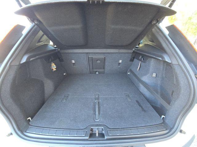 used 2020 Volvo XC40 car, priced at $24,953