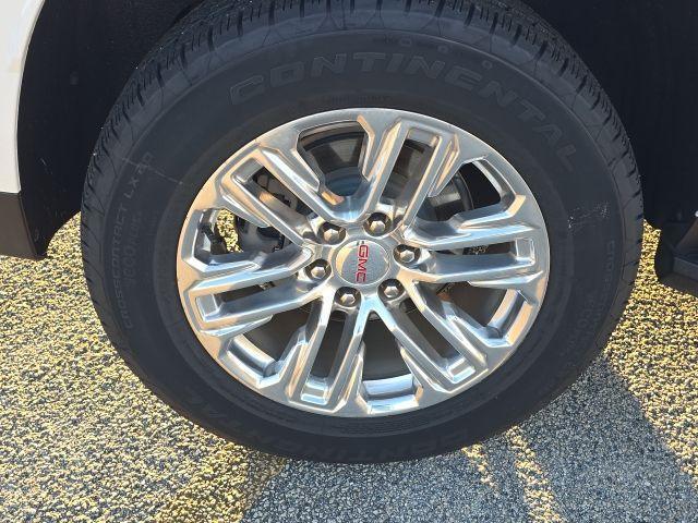 used 2023 GMC Yukon car, priced at $56,800