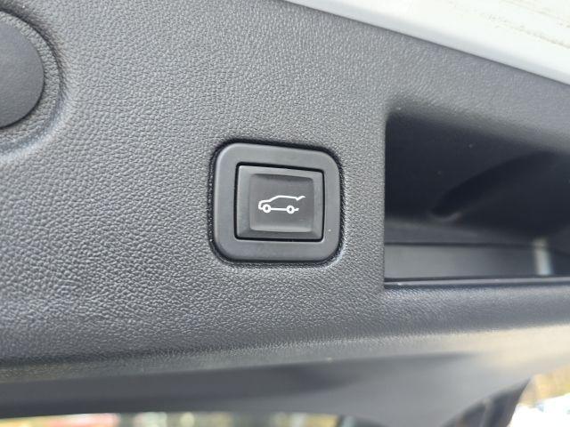 used 2019 Chevrolet Equinox car, priced at $17,953