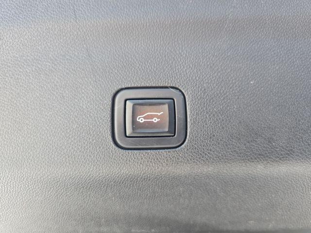 used 2022 GMC Yukon car, priced at $57,853