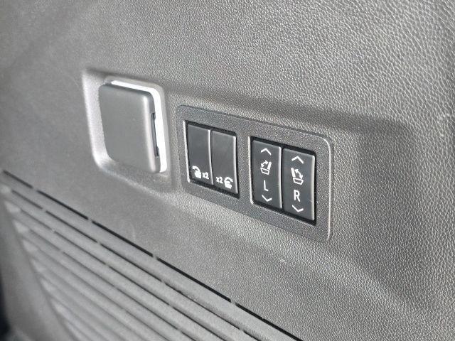 used 2022 Chevrolet Tahoe car, priced at $53,750