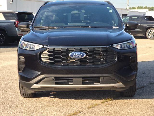 used 2025 Ford Escape car, priced at $30,501
