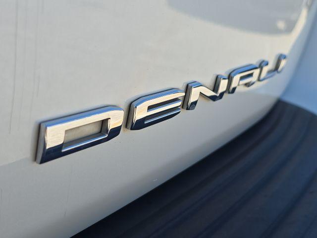 used 2021 GMC Yukon XL car, priced at $48,853