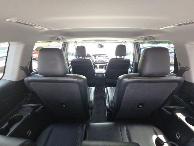used 2019 Toyota Highlander car, priced at $25,953