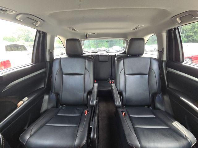 used 2019 Toyota Highlander car, priced at $25,953