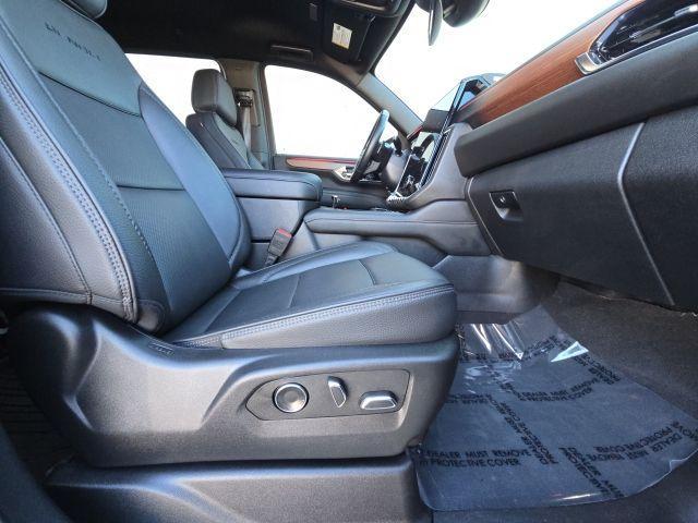 used 2025 GMC Yukon car, priced at $75,650