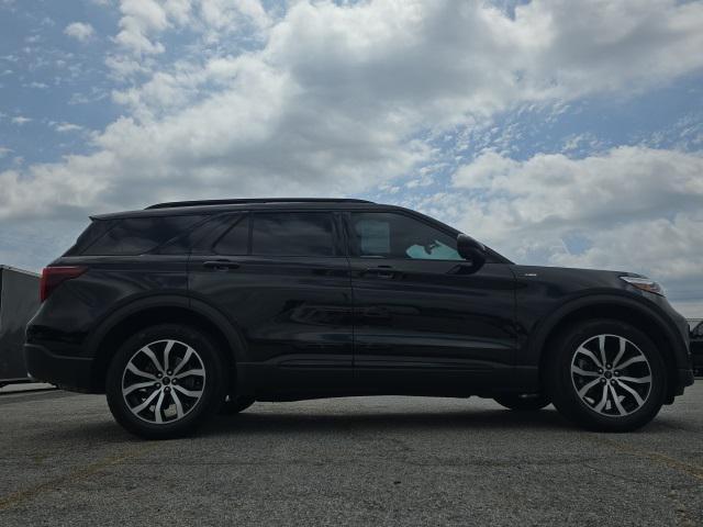 used 2022 Ford Explorer car, priced at $35,150