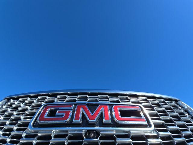 used 2022 GMC Yukon car, priced at $63,800