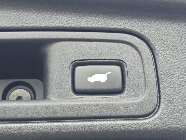 used 2022 Honda Pilot car, priced at $36,950