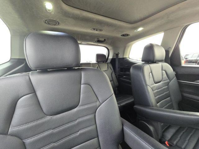 used 2023 Kia Telluride car, priced at $42,800